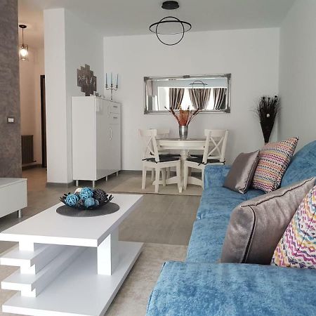 Ranya Apartments Alezzi Beach Resort 那沃达利 外观 照片