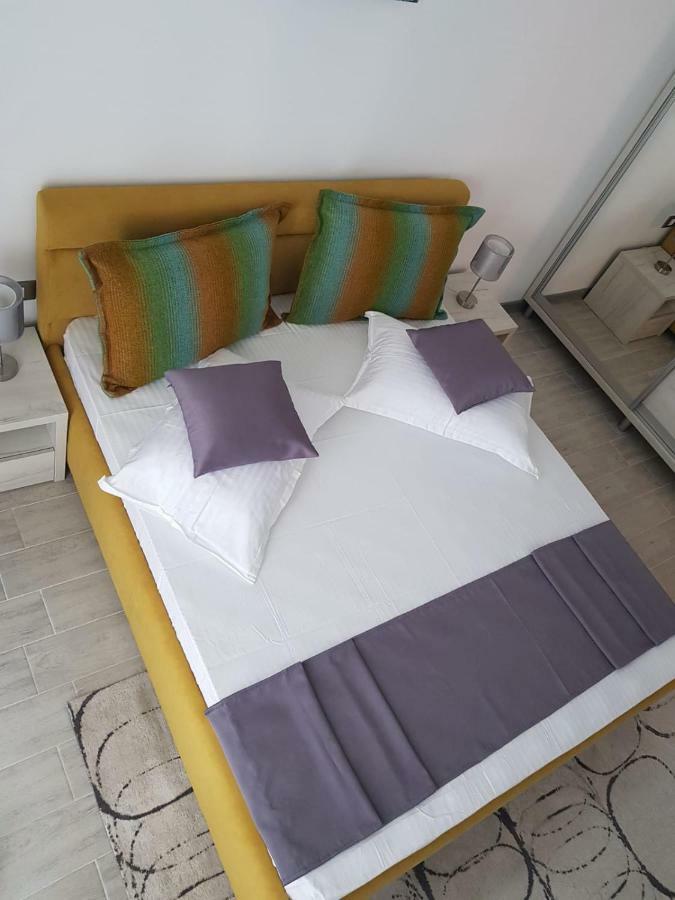 Ranya Apartments Alezzi Beach Resort 那沃达利 外观 照片